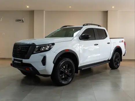 NISSAN Frontier 2.3 16V PRO4X CABINE DUPLA 4X4 BI-TURBO DIESEL AUTOMTICO, Foto 1