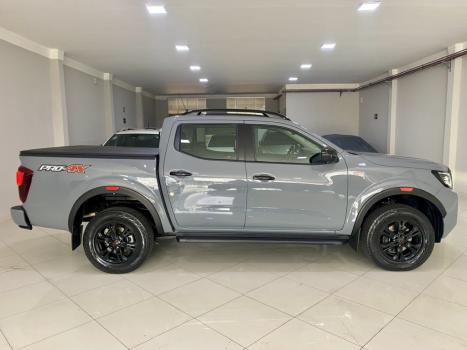 NISSAN Frontier 2.3 16V PRO4X CABINE DUPLA 4X4 BI-TURBO DIESEL AUTOMTICO, Foto 4