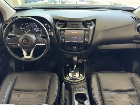 NISSAN Frontier 2.3 16V PRO4X CABINE DUPLA 4X4 BI-TURBO DIESEL AUTOMTICO, Foto 6