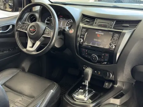 NISSAN Frontier 2.3 16V PRO4X CABINE DUPLA 4X4 BI-TURBO DIESEL AUTOMTICO, Foto 9