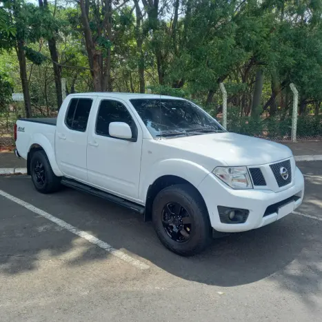 NISSAN Frontier 2.5 S 4X4 TURBO DIESEL CABINE DUPLA, Foto 2