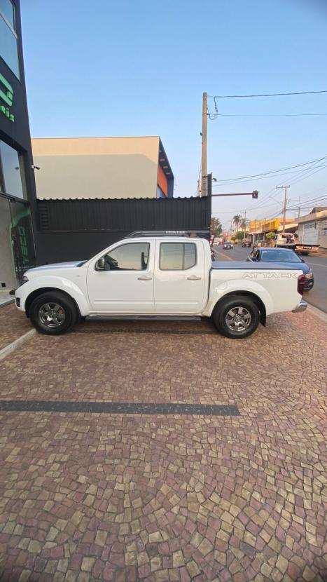 NISSAN Frontier 2.5 16V SV ATTACK TURBO DIESEL CABINE DUPLA, Foto 5