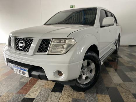 NISSAN Frontier 2.5 XE 4X4 TURBO DIESEL CABINE DUPLA, Foto 3