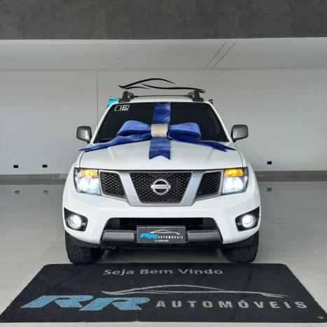 NISSAN Frontier 2.5 16V 4X4 SV ATTACK TURBO DIESEL CABINE DUPLA, Foto 2