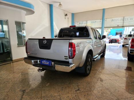 NISSAN Frontier 2.5 S 4X4 TURBO DIESEL CABINE DUPLA, Foto 4