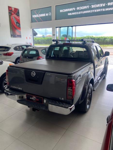 NISSAN Frontier 2.5 LE 4X4 TURBO DIESEL CABINE DUPLA, Foto 4