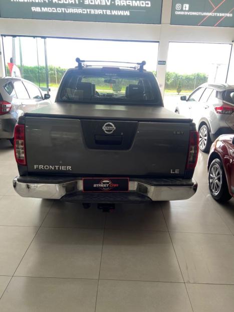 NISSAN Frontier 2.5 LE 4X4 TURBO DIESEL CABINE DUPLA, Foto 5