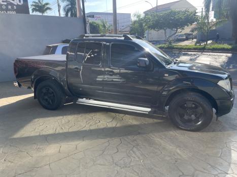 NISSAN Frontier 2.5 XE 4X4 TURBO DIESEL CABINE DUPLA, Foto 2