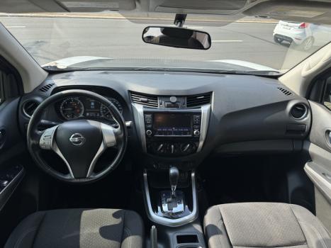 NISSAN Frontier 2.5 SE 4X4 ATTACK TURBO DIESEL CABINE DUPLA, Foto 4