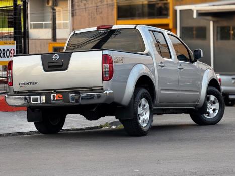 NISSAN Frontier 2.5 S 4X4 TURBO DIESEL CABINE DUPLA, Foto 4
