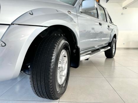 NISSAN Frontier 2.8 SE 4X4 TURBO DIESEL CABINE DUPLA, Foto 11