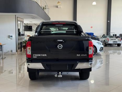 NISSAN Frontier 2.8 XE TURBO DIESEL CABINE DUPLA, Foto 4