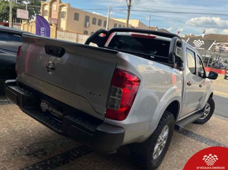 NISSAN Frontier , Foto 4