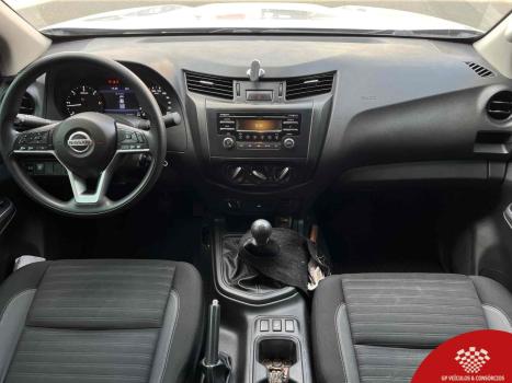 NISSAN Frontier , Foto 8