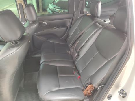 NISSAN Grand Livina 1.8 16V 4P SL FLEX AUTOMTICO, Foto 15