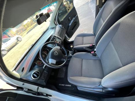 NISSAN Grand Livina 1.8 16V 4P FLEX S, Foto 14