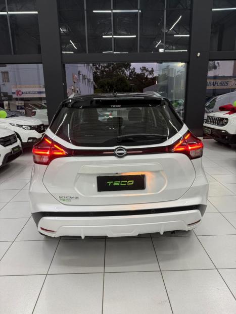 NISSAN Kicks 1.6 16V 4P FLEXSTART EXCLUSIVE XTRONIC AUTOMTICO CVT, Foto 3