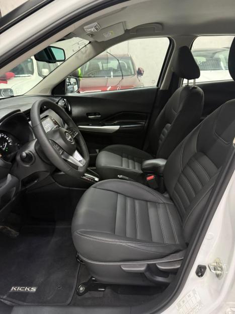 NISSAN Kicks 1.6 16V 4P FLEXSTART EXCLUSIVE XTRONIC AUTOMTICO CVT, Foto 13