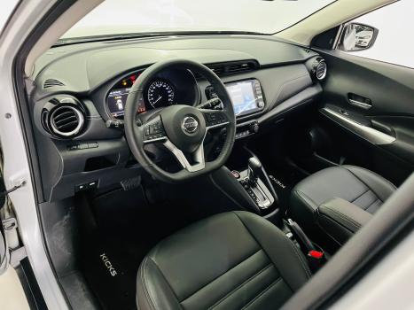 NISSAN Kicks 1.6 16V 4P FLEXSTART EXCLUSIVE XTRONIC AUTOMTICO CVT, Foto 3