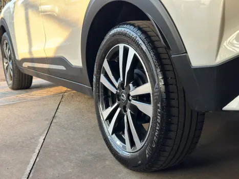 NISSAN Kicks 1.6 16V 4P FLEXSTART EXCLUSIVE XTRONIC AUTOMTICO CVT, Foto 5