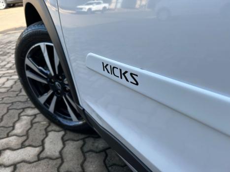 NISSAN Kicks 1.6 16V 4P FLEXSTART EXCLUSIVE XTRONIC AUTOMTICO CVT, Foto 5