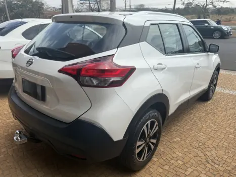 NISSAN Kicks 1.6 16V 4P FLEXSTART S, Foto 4