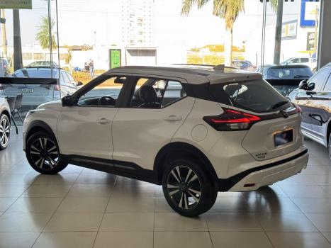 NISSAN Kicks 1.6 16V 4P FLEXSTART EXCLUSIVE XTRONIC AUTOMTICO CVT, Foto 3