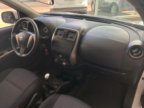NISSAN March 1.0 12V 4P S FLEX, Foto 11
