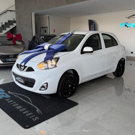 NISSAN March 1.0 12V 4P S FLEX, Foto 3