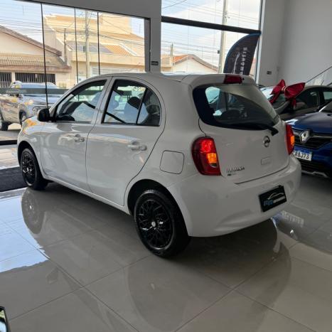 NISSAN March 1.0 12V 4P S FLEX, Foto 4