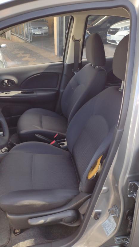 NISSAN March 1.0 16V 4P S FLEX, Foto 6