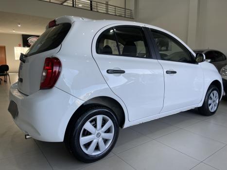NISSAN March 1.0 16V 4P S FLEX, Foto 4