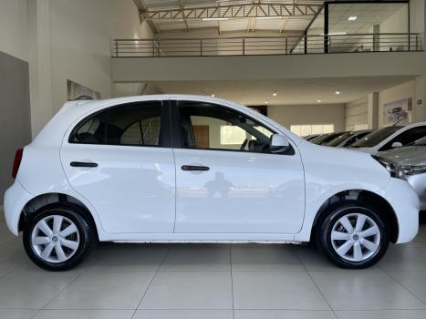 NISSAN March 1.0 16V 4P S FLEX, Foto 7