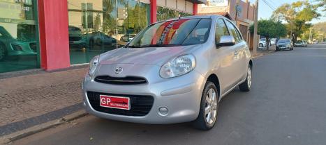 NISSAN March 1.0 16V 4P S FLEX, Foto 2