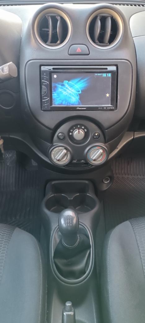 NISSAN March 1.0 16V 4P S FLEX, Foto 10