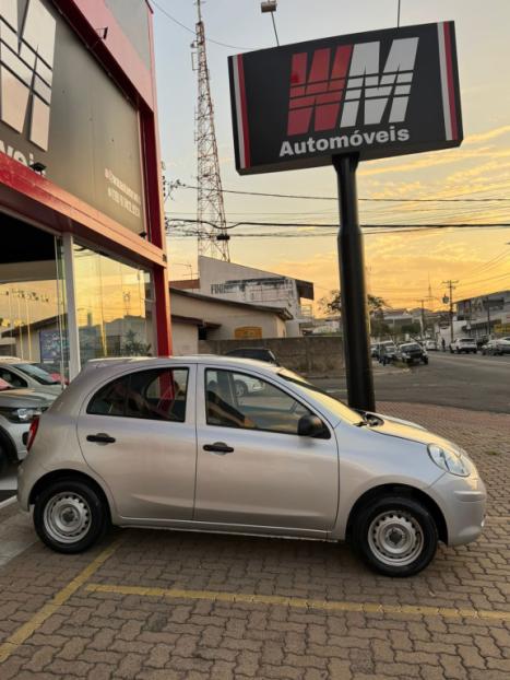 NISSAN March 1.0 16V 4P FLEX, Foto 2