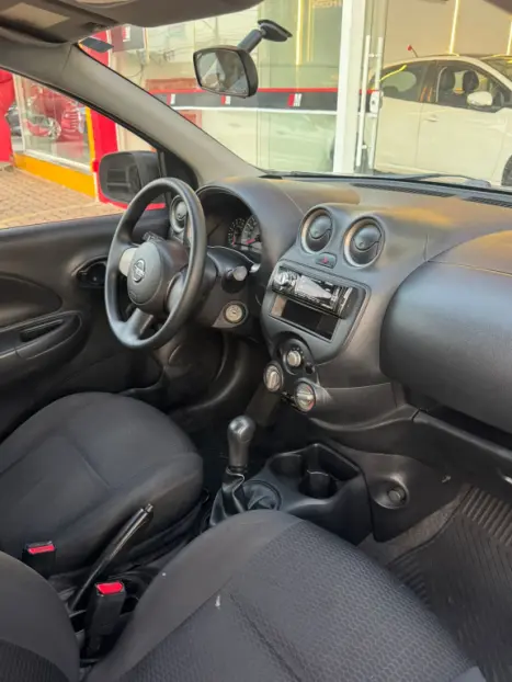 NISSAN March 1.0 16V 4P FLEX, Foto 10