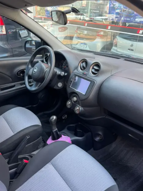 NISSAN March 1.0 16V 4P S FLEX, Foto 8