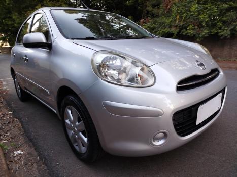 NISSAN March 1.6 16V 4P SV FLEX, Foto 2