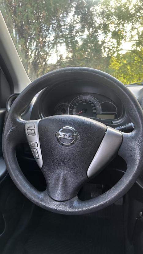 NISSAN March 1.6 16V 4P S FLEX, Foto 8