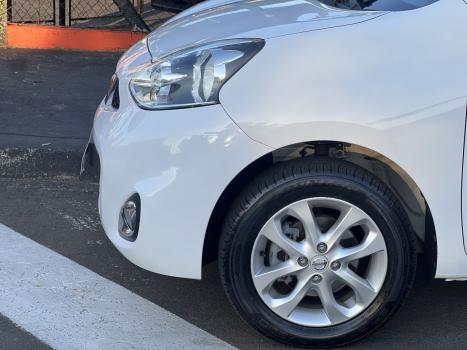 NISSAN March 1.6 16V 4P SV FLEX, Foto 10