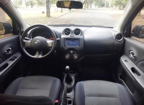 NISSAN March 1.6 16V 4P SR FLEX, Foto 6
