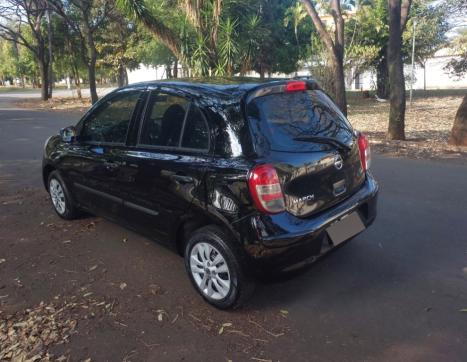 NISSAN March 1.6 16V 4P SR FLEX, Foto 8