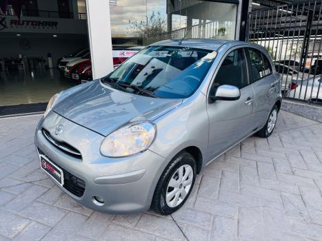NISSAN March 1.6 16V 4P S FLEX, Foto 2