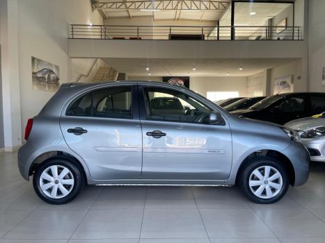 NISSAN March 1.6 16V 4P S FLEX, Foto 5