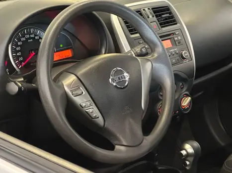 NISSAN March 1.6 16V 4P SV FLEX AUTOMTICO CVT, Foto 9