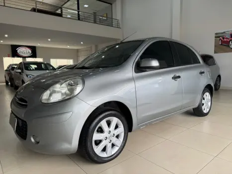NISSAN March 1.6 16V 4P SV FLEX, Foto 2