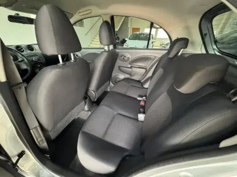 NISSAN March 1.6 16V 4P SV FLEX, Foto 8