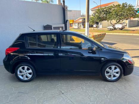 NISSAN Tiida Hatch 1.8 16V 4P S FLEX, Foto 3