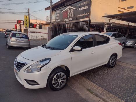 NISSAN Versa Sedan 1.0 4P FLEX, Foto 1